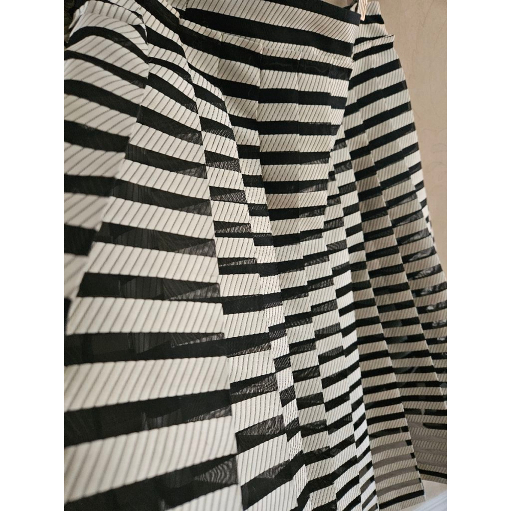 Vintage Baum Und Pferdgarten Pleated Sheer Striped Flare Skirt-Size 42 - Picture 7 of 8